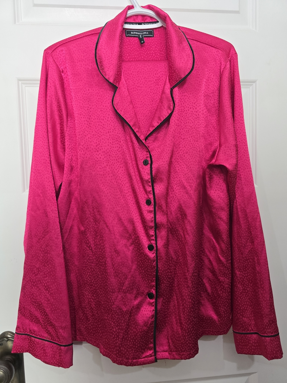 BCBGMaxAzria Fuchsia Satin Button-Up Pajama SET with Black Trim XL